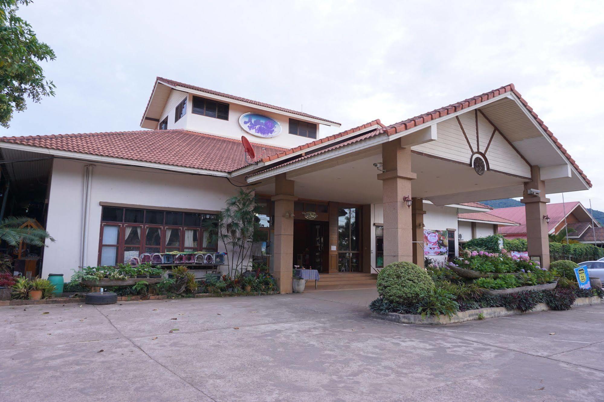 Phurua Bussaba Resort & Spa Loei Exteriör bild