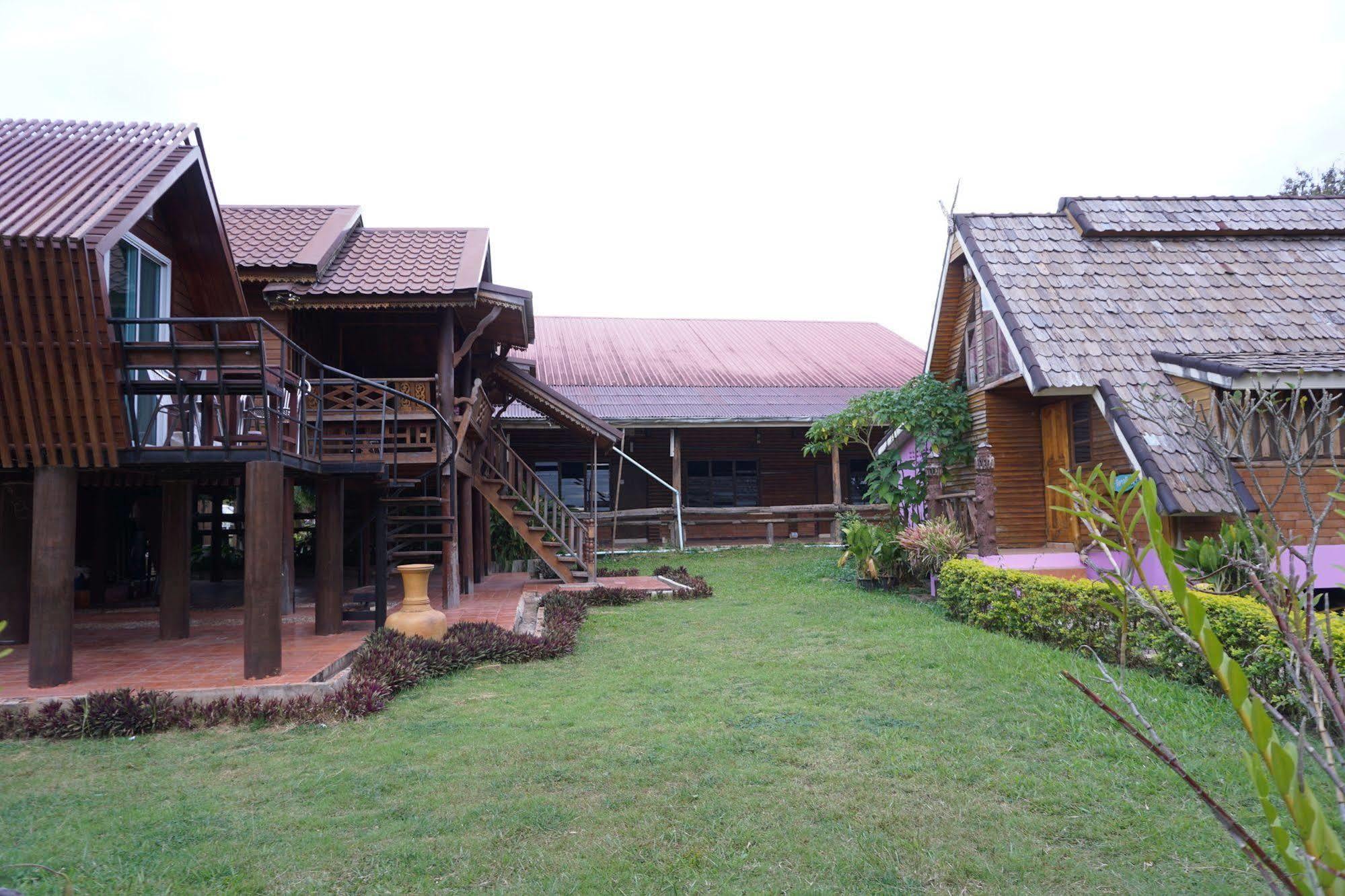 Phurua Bussaba Resort & Spa Loei Exteriör bild